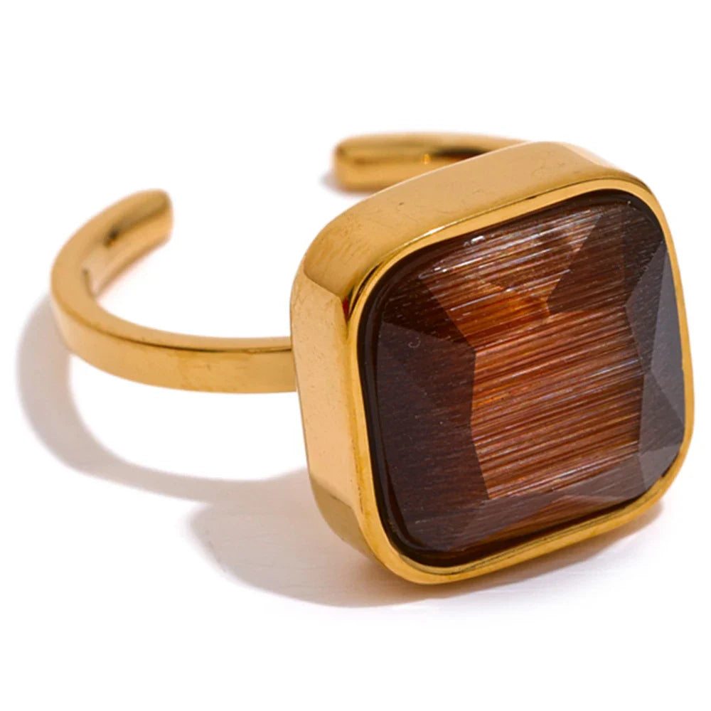 Cats eye stone ring
