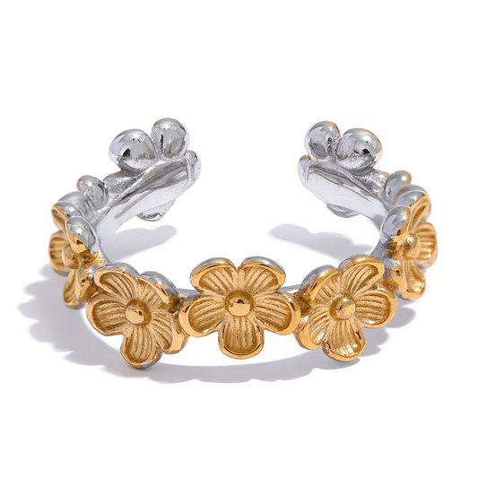 Flower engagement ring