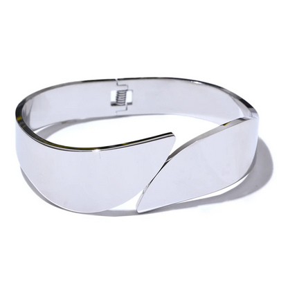 Glossy Geometric Bracelet