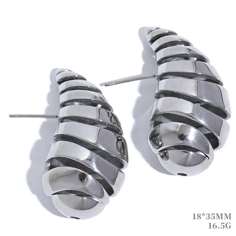 Water Drop Fashion Hollow Stud Earrings