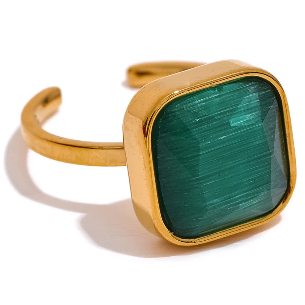 Cats eye stone ring