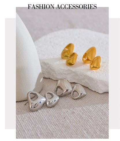 Gold heart earrings