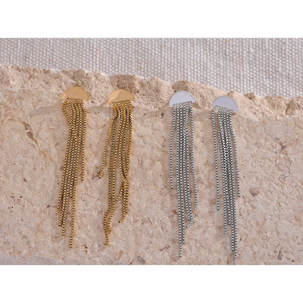 Gold dangle earrings