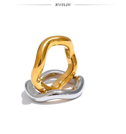 Gold twist ring