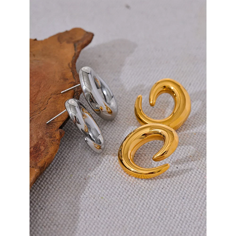 Geometric Smooth Metal Stud Earrings