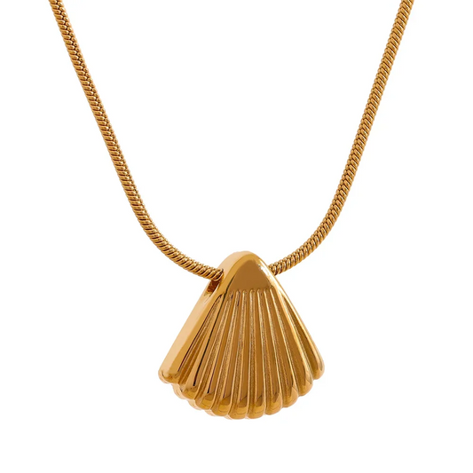 Shell Necklace Gold
