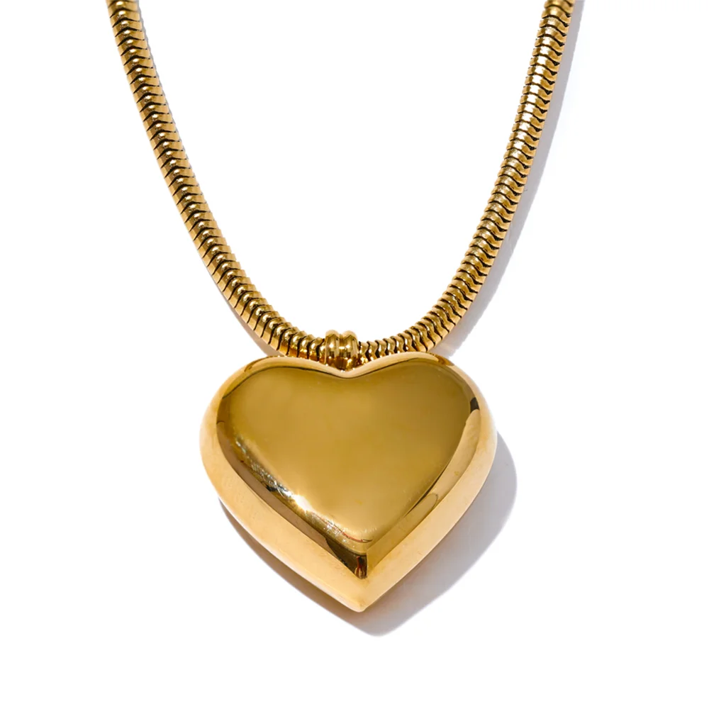Heart Necklace Gold