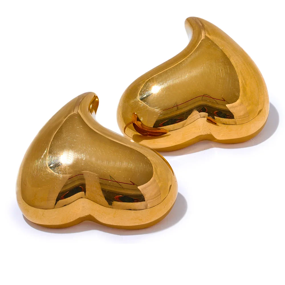 Smooth Heart Studs