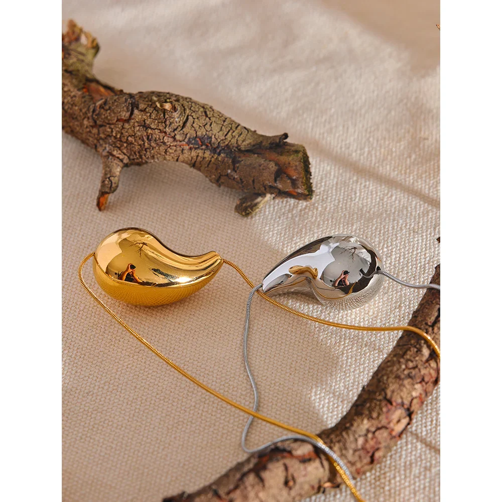 Water Drop Hollow Pendant Necklace