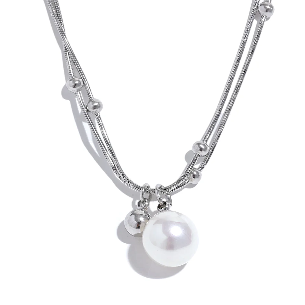 Pearl Pendant Necklace