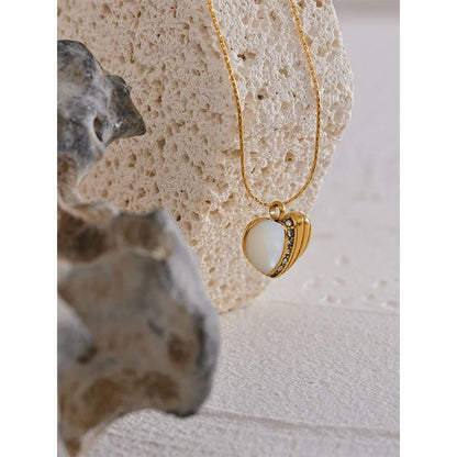Heart Pearl Necklace
