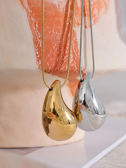 Water Drop Fashion Hollow Stud Earrings