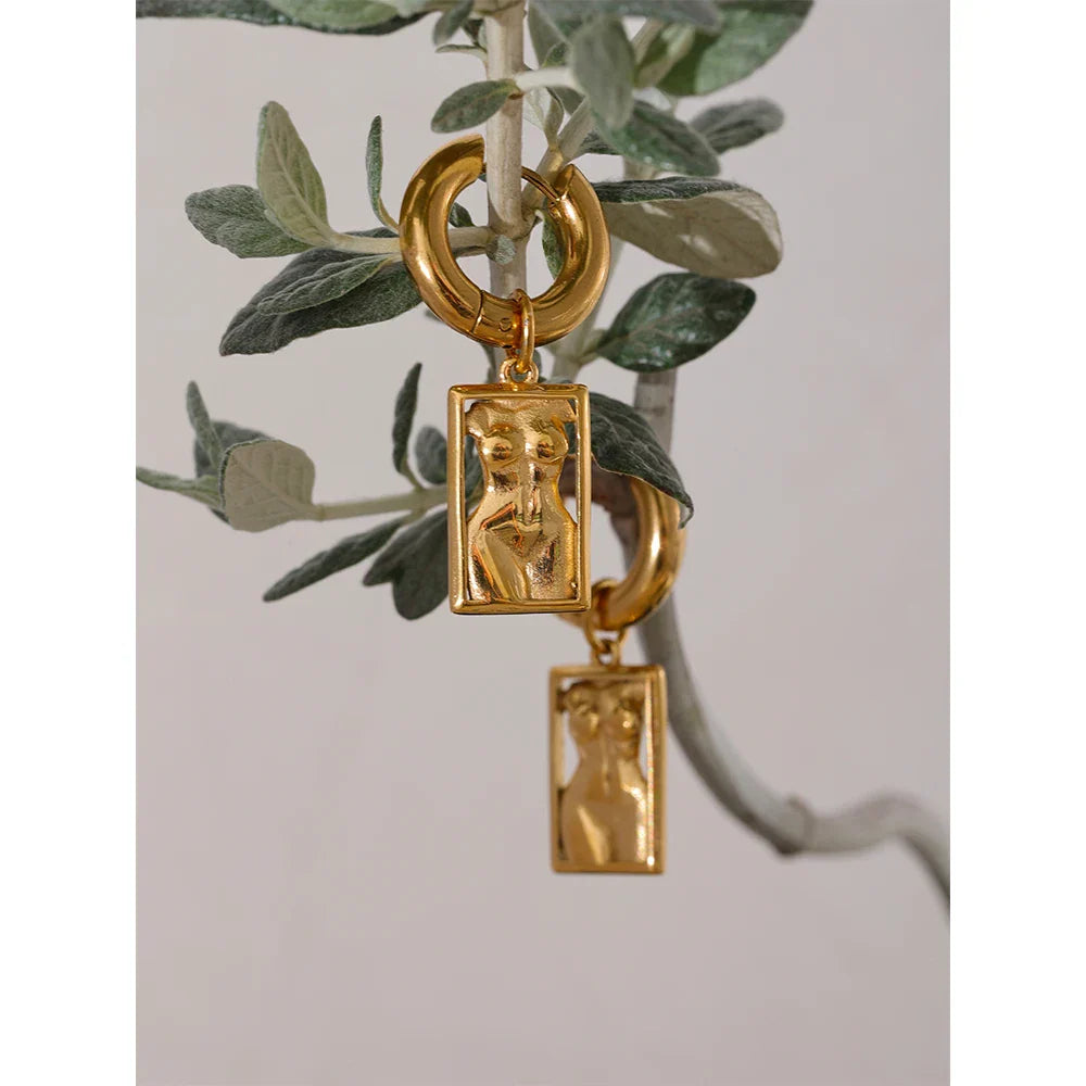 Artistic earrings