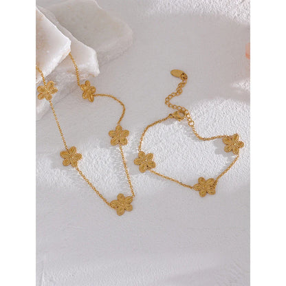 Flower Choker Necklace