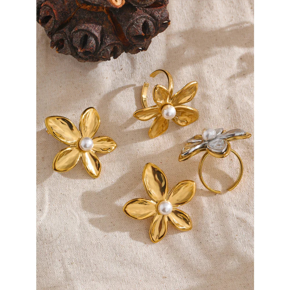 Silver Flower Ring