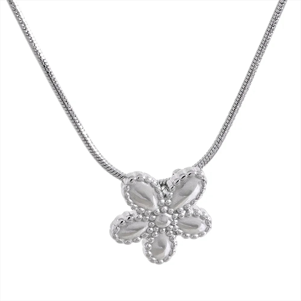 Flower Pendant Necklace