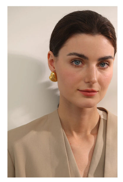 heart earrings