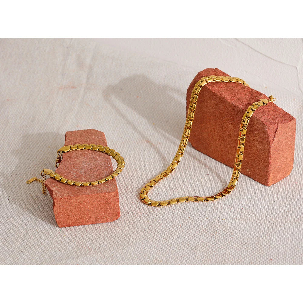Box Chain Necklace Gold