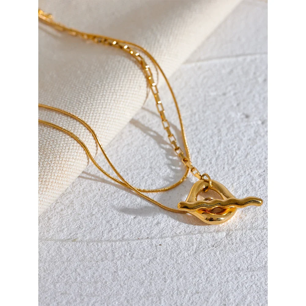 Necklace With Layers