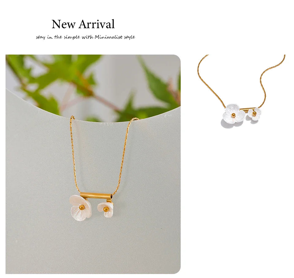 Acrylic Flower Pendant Necklace
