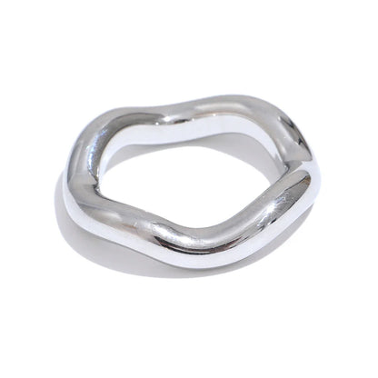 Gold twist ring