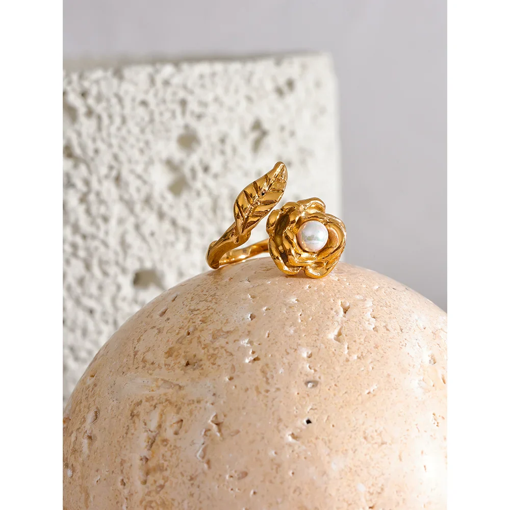 14k Gold Pearl Ring