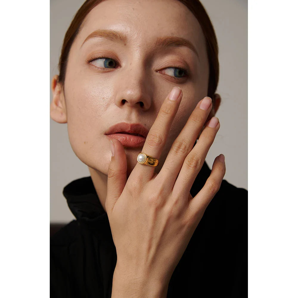 Big Pearl Ring
