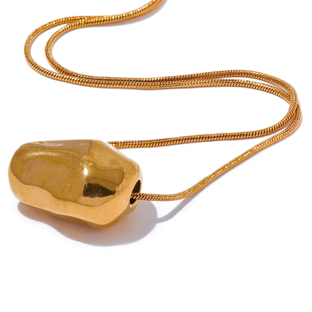 Geometric Statement Necklace