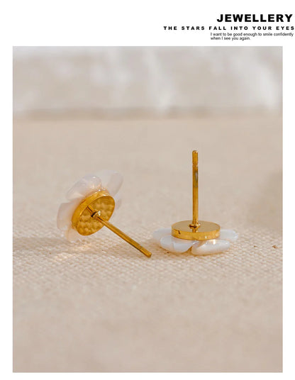 Flower Earrings White