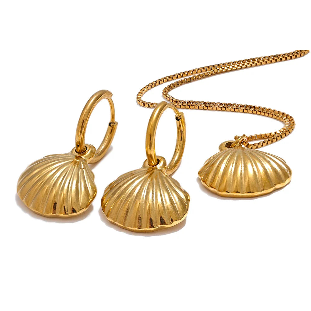 Summer Shell Necklace Earrings Set