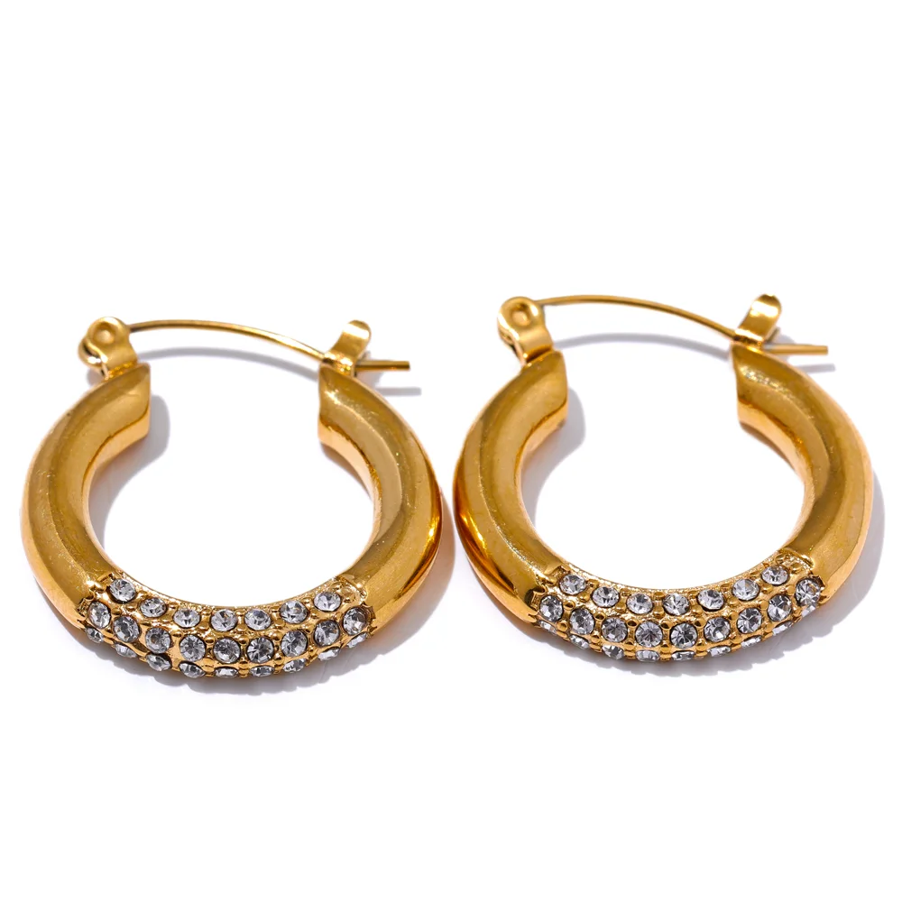 Round earrings