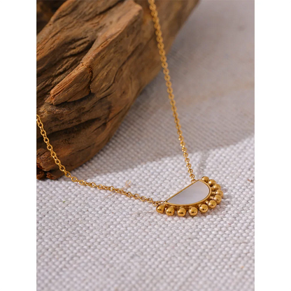 Fan Necklace