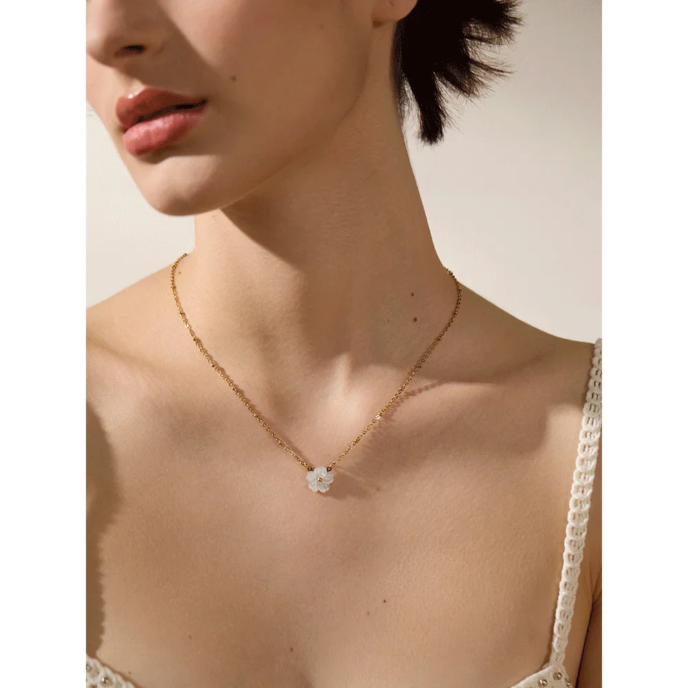 Pearl Flower Necklace