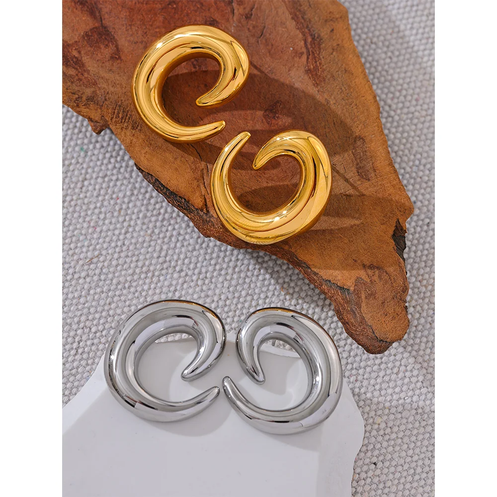 Geometric Smooth Metal Stud Earrings