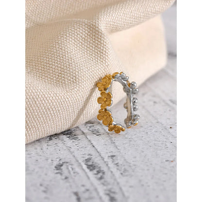Flower engagement ring