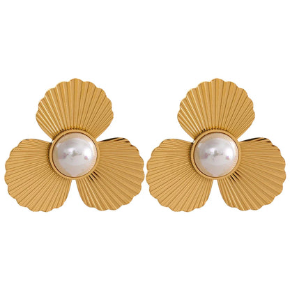Pearl Fan Stud Earrings