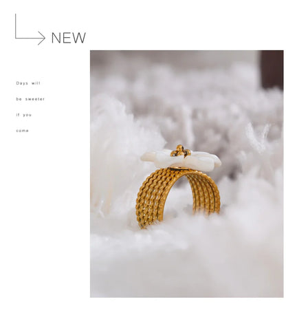 Natural Shell Flower Open Gold Color Ring
