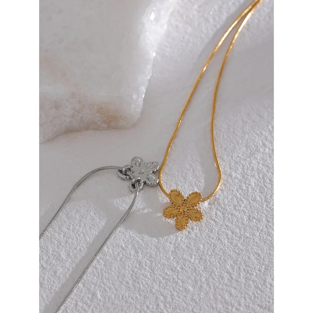 Flower Pendant Necklace