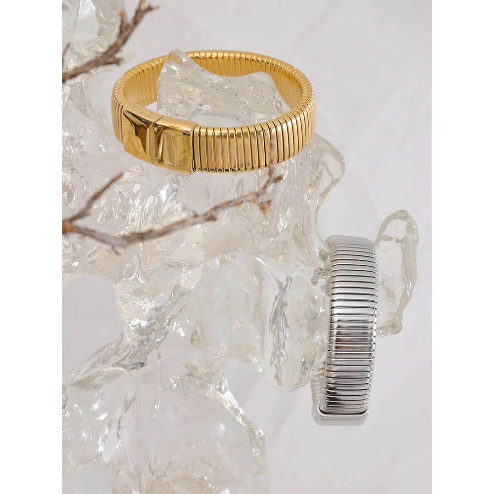 Wide Cuban Chain Bracelet