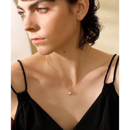 Pearl Pendant Necklace Gold