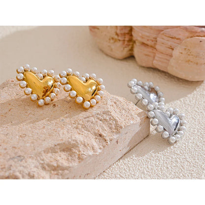 Heart pearl earrings