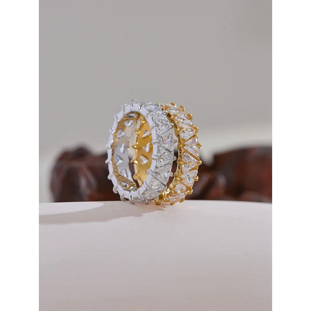 Delicate Bling Zirconia Ring