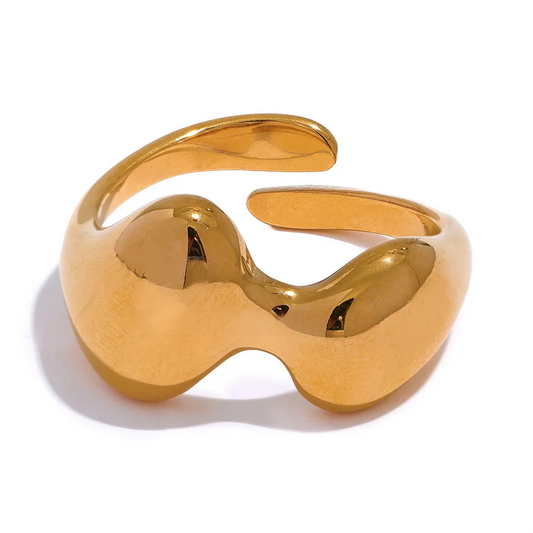 Twisted wedding rings