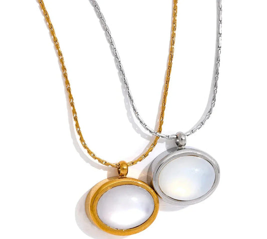 Oval Necklace