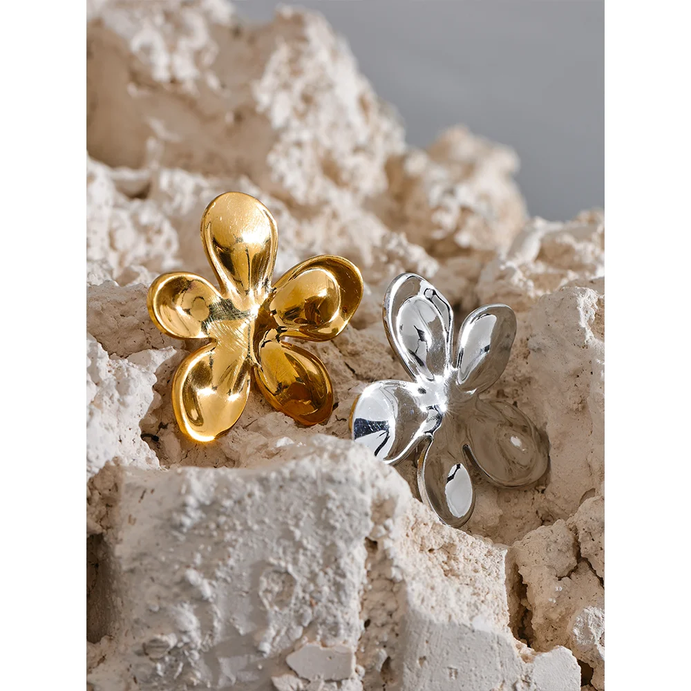 Flower Brooch Pin