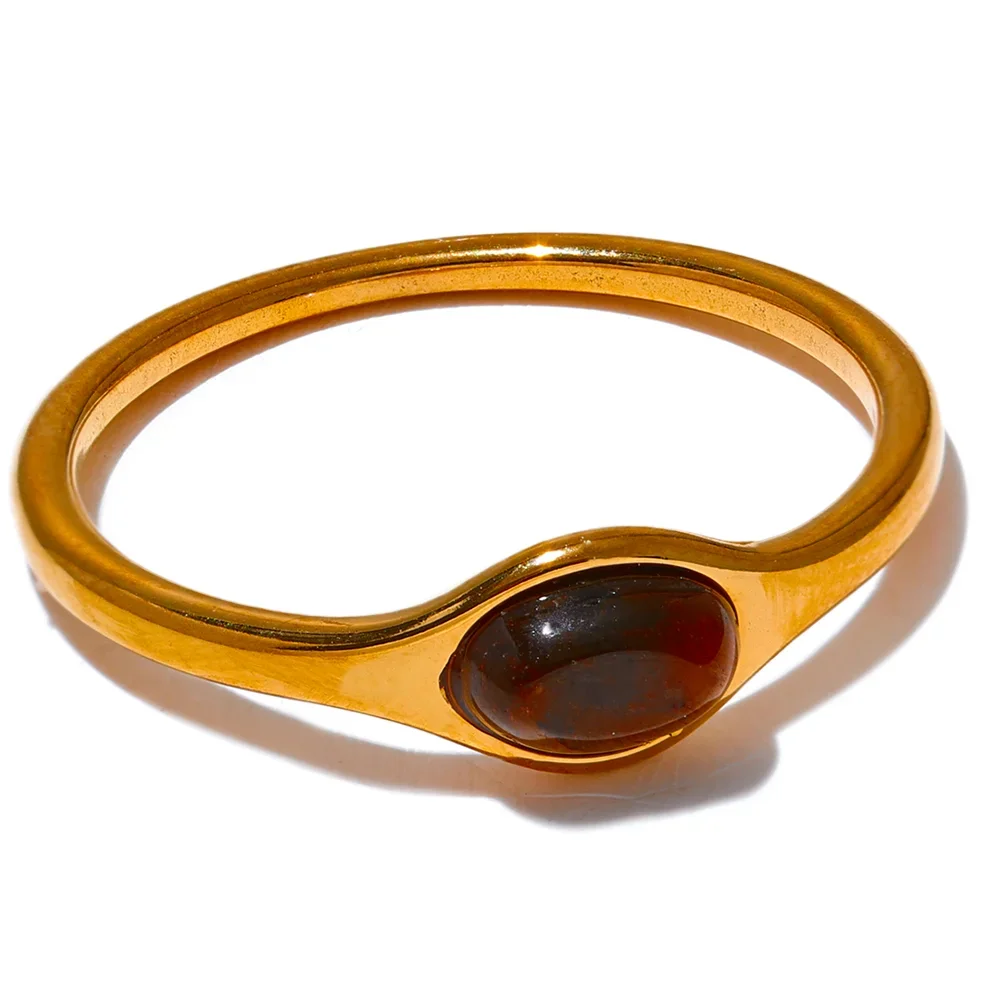 Thin gold ring