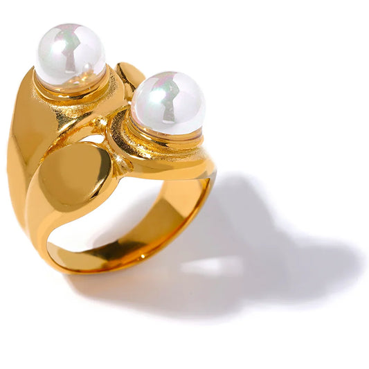 Gold and Pearl Ring