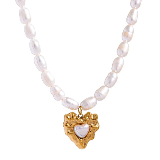 Heart Pendant Pearl Necklace