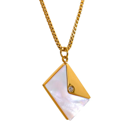 Envelope Shell Pendant Necklace