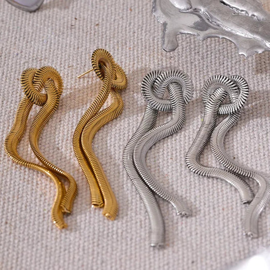 Chain dangle earrings